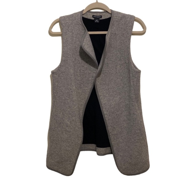 Club Monaco gray wool blend vest with pockets. Size Xs - Picture 1 of 12
